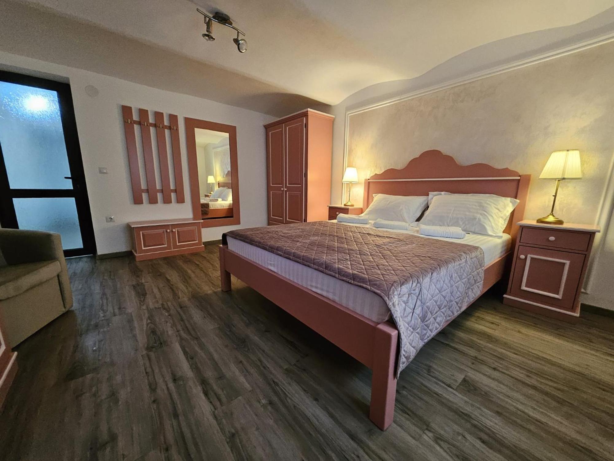Casa Raduly - Apartament Demisol Sibiu Buitenkant foto