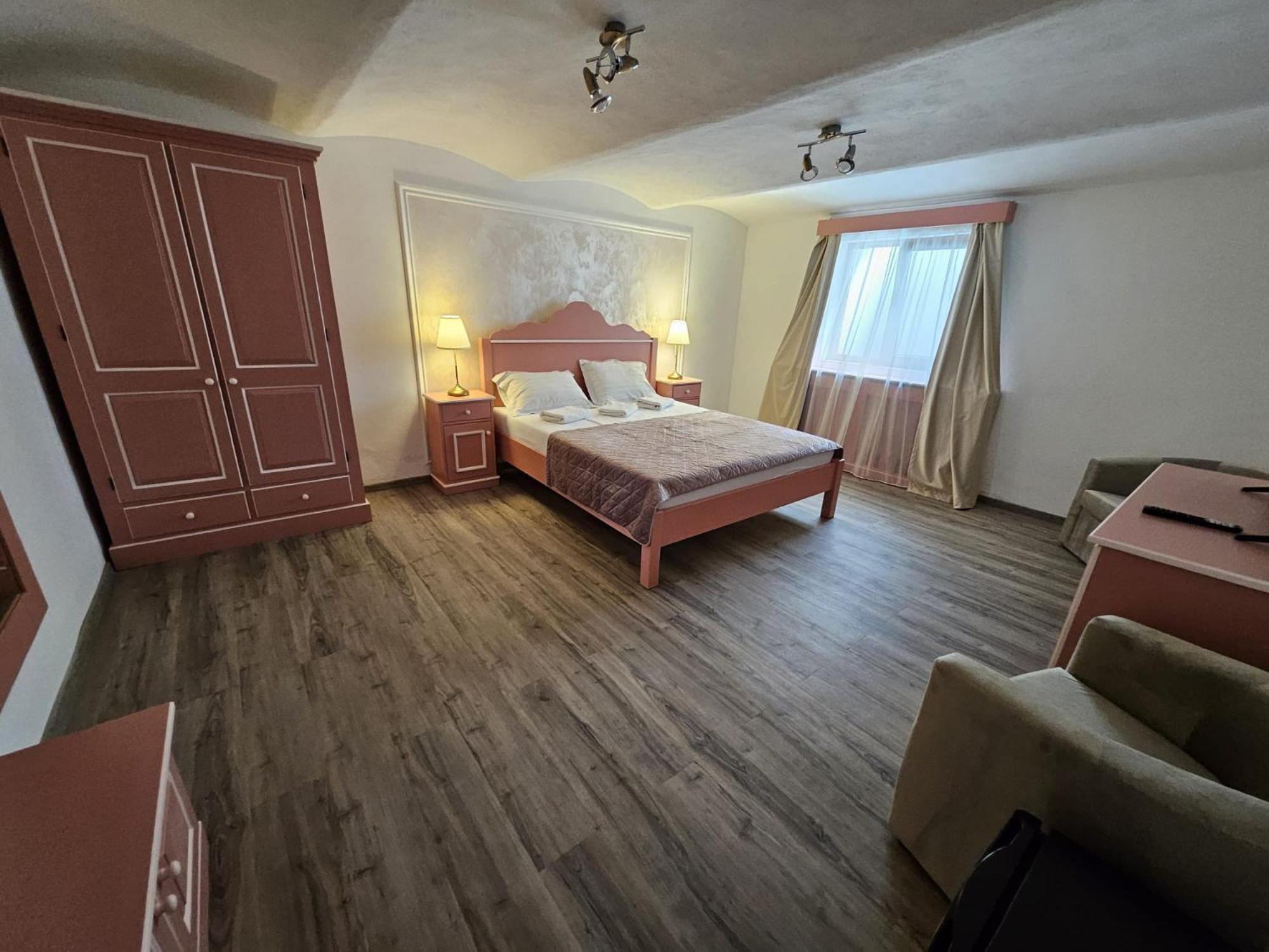 Casa Raduly - Apartament Demisol Sibiu Buitenkant foto