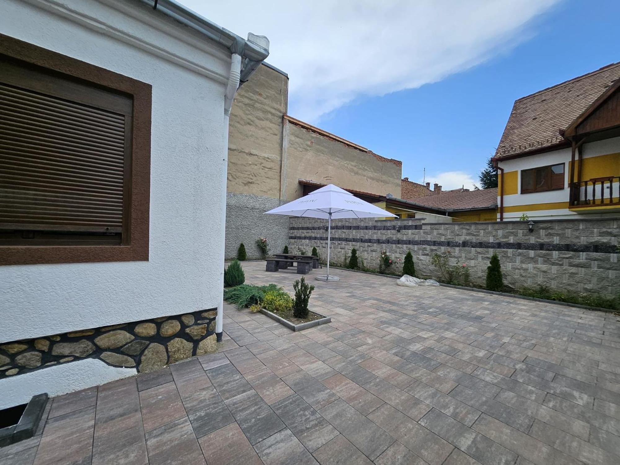 Casa Raduly - Apartament Demisol Sibiu Buitenkant foto