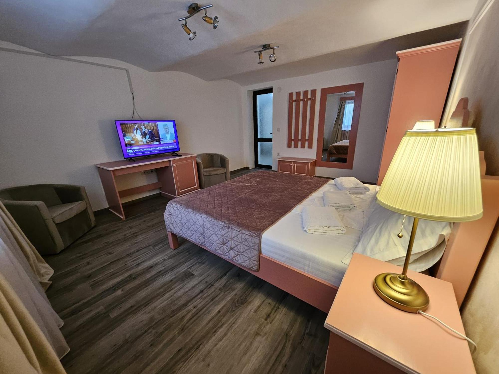 Casa Raduly - Apartament Demisol Sibiu Buitenkant foto