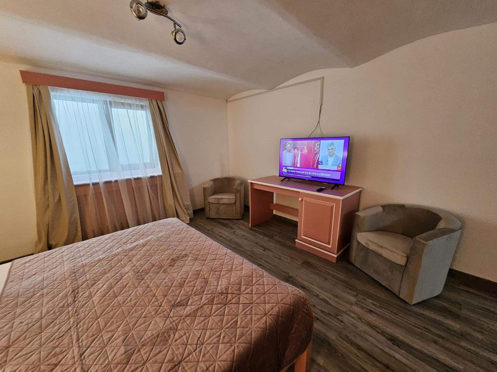 Casa Raduly - Apartament Demisol Sibiu Buitenkant foto